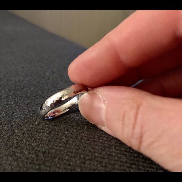 9ct White Gold Custom Made Ring - Picture 6 of 8